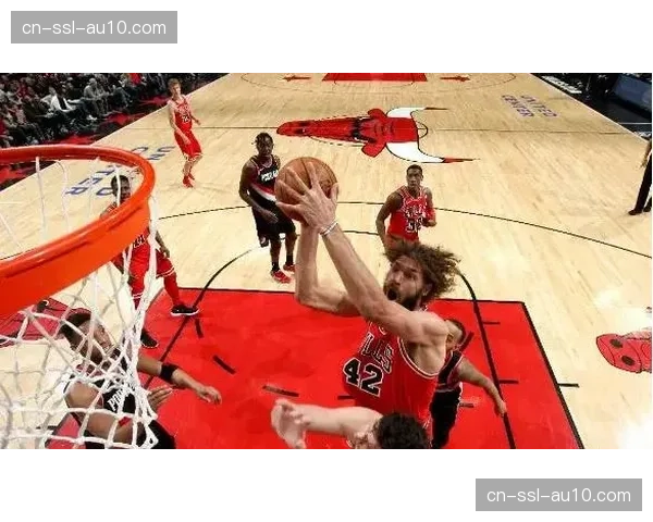 公牛开拓者比赛，中距离艺术复兴与三分革命共存现象分析