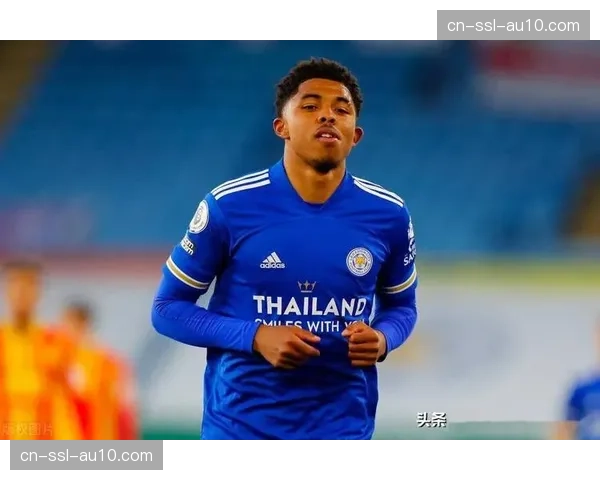 朗斯队长福法纳:我们为欧冠席位战斗到最后一刻 朗斯队长福法纳:我们为欧冠席位战斗到最后一刻