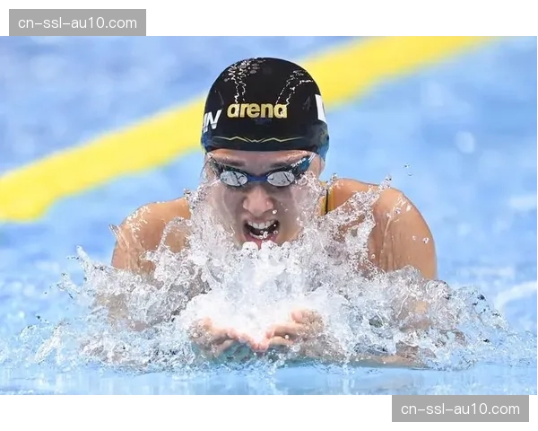 世界大师游泳锦标赛，90岁年龄组女子100米蛙泳诞生新纪录