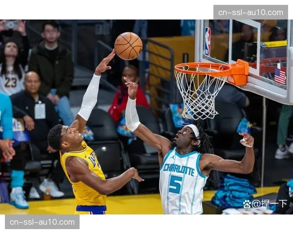 训练营趣闻：山猫队内投篮比赛，新人老将同场竞技